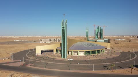 أكبر قبة في الشرك الاوسط، تحفة معمارية حديثة تقع في قلب المدينة الجامعية بتبوك، تصوير درون لجامع جامعة تبوك، المزج بين فن العمارة الحديثة والحضارة الإسلامية، مركز لعلم الدين الاسلامي