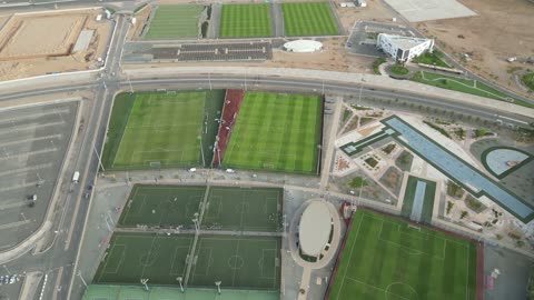 وجهة رياضية عالمية لاستضافة كأس العالم، الاهتمام بالرياضة والنشاط الترفيهي المسلي, تصوير درون لملعب الجوهرة في مدينة الملك عبدالله الرياضية في جدة, الفن الهندسي المعماري على الطراز الحديث