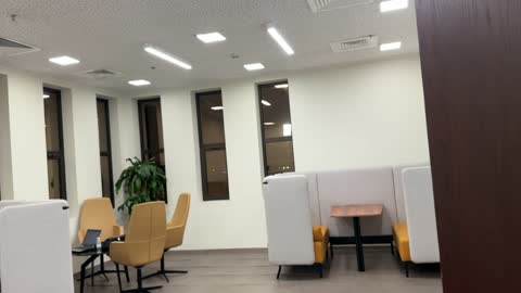 مساحات متنوعة وورش العمل فى بيت الثقافة فى الدمام بالمنطقة الشرقية، المملكة العربية السعودية، مكتبة الدمام العامة  ، معلم ثقافي ومعرفي يعزز الإبداع والفنون، فعاليات ثقافية ومجتمعية ، أنشطة تعليمية وتفاعلية لجميع الفئات، بيئة ملهمة تجمع الثقافة والمعرفة والفن.