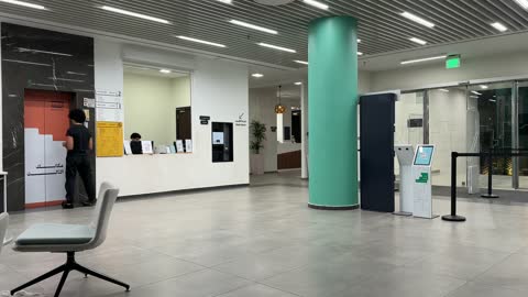 The reception area in the House of Culture in Dammam, Eastern Province, Saudi Arabia, the Dammam Public Library, is a cultural and knowledge landmark that enhances creativity and the arts, with various cultural and community events, spaces for exhibitions and workshops, educational and interactive activities for all groups, and an inspiring environment that brings together culture, knowledge, and art.