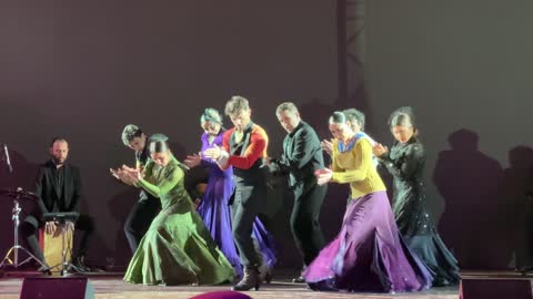 تجربة ثقافية وترفيهية متكاملة مستوحاة من الطابع الإسباني،عرض رقص شعبي اسباني فى فعالية الحي الإسباني في مركز الملك عبدالعزيز الثقافي العالمي "إثراء" بمدينة الظهران في المنطقة الشرقية، المملكة العربية السعودية، يوم 12 من يناير 2026،  رقصات فلامنكو وفعاليات تفاعلية، أجواء احتفالية نابضة بالحياة