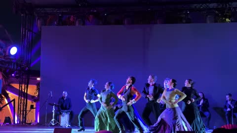 رقصة السيفيانا فى فعالية الحي الإسباني في مركز الملك عبدالعزيز الثقافي العالمي "إثراء" بمدينة الظهران في المنطقة الشرقية، المملكة العربية السعودية، يوم 12 من يناير 2026، تجربة ثقافية وترفيهية متكاملة مستوحاة من الطابع الإسباني، رقصات فلامنكو وفعاليات تفاعلية، أجواء احتفالية نابضة بالحياة