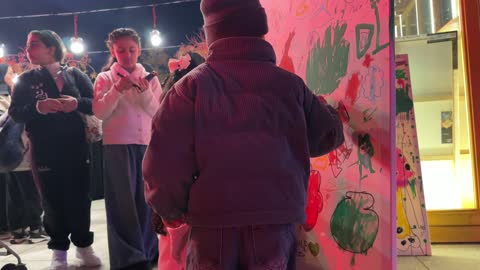 أنشطة ترفيهية للعائلات والأطفال فى فعالية الحي الإسباني في مركز الملك عبدالعزيز الثقافي العالمي "إثراء" بمدينة الظهران في المنطقة الشرقية، المملكة العربية السعودية، يوم 13  من يناير 2026،  أجواء احتفالية نابضة بالحياة، مطاعم ومقاهي للمأكولات الإسبانية ،  رقصات فلامنكو وفعاليات تفاعلية