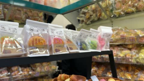 محل بيع ألعاب على شكل مخبوزات، رافدا للتنمية الاقتصادية والفرص الوظيفية، المدينة العالمية في المنطقة الشرقية مرحلتها الأولى في 29 ديسمبر 2025 في المملكة العربية السعودية، مسرح للفعاليات الكبرى، 16 دولة تعرض ثقافاتها ومنتجاتها ضمن الفعالية