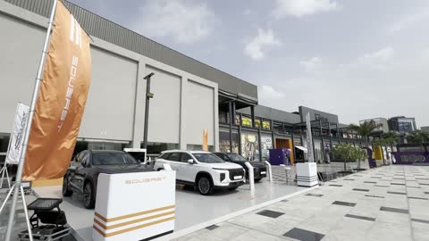 A comprehensive urban destination for walking, entertainment, and shopping in the Yoo Walk area in Jeddah, Saudi Arabia, on February 15, 2024, featuring international and local restaurants and cafes, seasonal events and recreational activities, and a vibrant family and youth atmosphere.