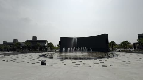 تصوير مقرب لنافورة مياة فى منطقة اليو ووك فى مدينة جدة، المملكة العربية السعودية، يوم 15 من فبراير 2024 ، وجهة حضرية متكاملة للمشي والترفيه والتسوق ،مطاعم ومقاهي عالمية ومحلية، فعاليات موسمية وأنشطة ترفيهية،أجواء عائلية وشبابية نابضة بالحياة.