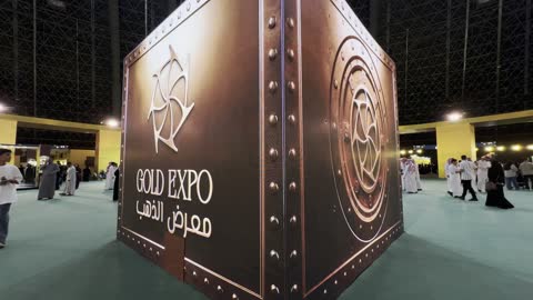 معرض الذهب والمجوهرات بمدينة جدة، المملكة العربية السعودية، يوم 12  من يناير 2026 ، فعالية تجارية متخصصة تجمع أبرز دور الذهب والمجوهرات، مشاركة علامات تجارية محلية وعالمية،  أحدث صيحات المشغولات الذهبية والأحجار الكريمة ، أجواء راقية وتجربة تسوق مميزة لعشاق الفخامة.
