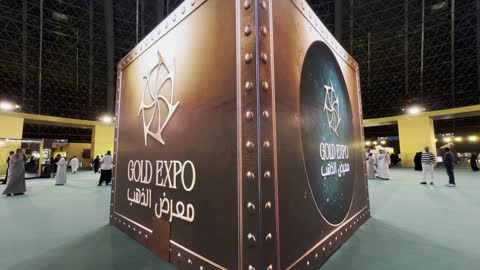 معرض الذهب والمجوهرات بمدينة جدة، المملكة العربية السعودية، يوم 12  من يناير 2026 ، فعالية تجارية متخصصة تجمع أبرز دور الذهب والمجوهرات، مشاركة علامات تجارية محلية وعالمية،  أحدث صيحات المشغولات الذهبية والأحجار الكريمة ، أجواء راقية وتجربة تسوق مميزة لعشاق الفخامة.