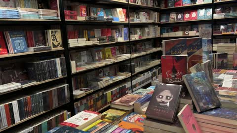 التنوع الثقافي والترفيه فى القرية العالمية فى المنطقة الشرقية، المملكة العربية السعودية،يوم 29 من ديسمبر 2025 ، علامات تجارية محلية وعالمية ، عروض فنية وشعبية ، مطاعم ومقاهي متعددة، فعالية ثقافية وترفيهية متكاملة، أنشطة عائلية وتجارب تفاعلية.