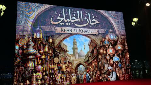 جناح لثقافات ودول مختلفة فى القرية العالمية فى المنطقة الشرقية، المملكة العربية السعودية،يوم 29 من ديسمبر 2025 ، علامات تجارية محلية وعالمية ، عروض فنية وشعبية ، مطاعم ومقاهي متعددة، التنوع الثقافي والترفيه، فعالية ثقافية وترفيهية متكاملة، أنشطة عائلية وتجارب تفاعلية.