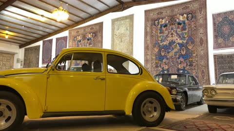 معلم تراثي وثقافي يعرض تاريخ الأزياء والحلي التقليدية، مقتنيات نادرة من الملابس الشعبية والمجوهرات، متحف الفوة والجوهرة في المنطقة الشرقية، المملكة العربية السعودية، توثيق للحرف اليدوية والهوية السعودية، تجربة ثقافية تعليمية، أجواء تراثية تعكس أصالة الماضي.