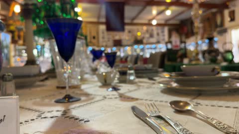 مقتنيات نادرة  في متحف الفوة والجوهرة في المنطقة الشرقية، المملكة العربية السعودية،تجربة ثقافية تعليمية،  توثيق للحرف اليدوية والهوية السعودية،  معلم تراثي وثقافي يعرض تاريخ الأزياء والحلي التقليدية،أجواء تراثية تعكس أصالة الماضي.