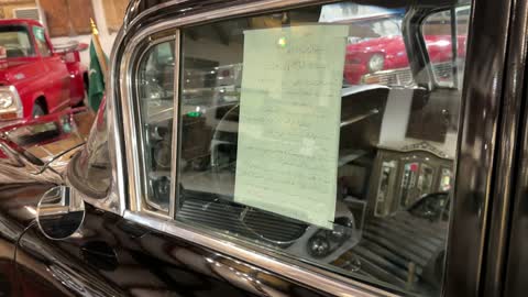 قسم السيارات الكلاسيكية النادرة  في متحف الفوة والجوهرة في المنطقة الشرقية، المملكة العربية السعودية،تجربة ثقافية تعليمية،  توثيق للحرف اليدوية والهوية السعودية،  معلم تراثي وثقافي يعرض تاريخ الأزياء والحلي التقليدية،أجواء تراثية تعكس أصالة الماضي.