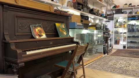 أجواء تراثية تعكس أصالة الماضي في متحف الفوة والجوهرة في المنطقة الشرقية، المملكة العربية السعودية،تجربة ثقافية تعليمية،  توثيق للحرف اليدوية والهوية السعودية، مقتنيات نادرة، معلم تراثي وثقافي يعرض تاريخ الأزياء والحلي التقليدية.