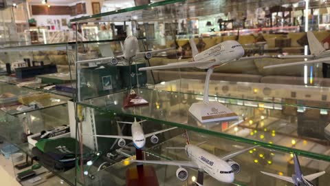 A distinctive educational and tourist destination, the Al-Fawwa and Al-Jawhara Museum in the Eastern Province of Saudi Arabia, documents handicrafts and Saudi identity, featuring rare artifacts, and offers a heritage atmosphere that reflects the authenticity of the past. It is a cultural and heritage landmark that showcases the history of traditional clothing and jewelry.