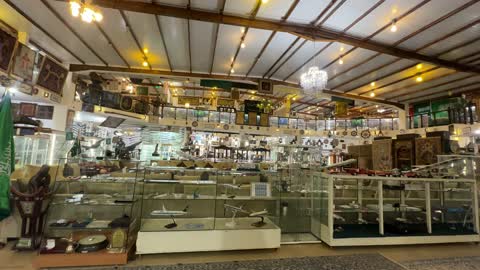 وجهة تعليمية وسياحية مميزة ،متحف الفوة والجوهرة في المنطقة الشرقية، المملكة العربية السعودية، توثيق للحرف اليدوية والهوية السعودية، مقتنيات نادرة،  أجواء تراثية تعكس أصالة الماضي ،معلم تراثي وثقافي يعرض تاريخ الأزياء والحلي التقليدية.