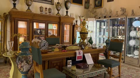 توثيق الهوية السعودية في متحف الفلوة والجوهرة في المنطقة الشرقية، المملكة العربية السعودية، مقتنيات نادرة،  أجواء تراثية تعكس أصالة الماضي ، وجهة تعليمية وسياحية مميزة ، معلم تراثي وثقافي يعرض تاريخ الأزياء والحلي التقليدية.