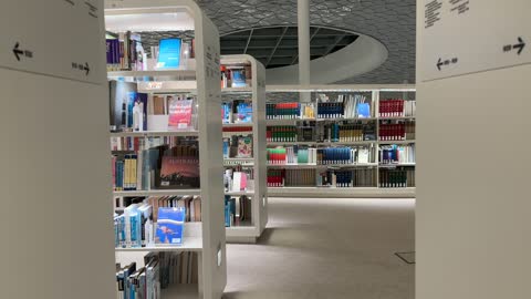 منارة للثقافة والفكر، مكتبة اثراء في مدينة الظهران في المملكة العربية السعودية، مركز الملك عبدالعزيز الثقافي العالمي، معالم ثقافية مشهورة، الفن الهندسي المعماري، معارض ومكتبات، السياحة في السعودية