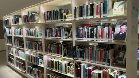 منارة للثقافة والفكر، مكتبة اثراء في مدينة الظهران في المملكة العربية السعودية، مركز الملك عبدالعزيز الثقافي العالمي، معالم ثقافية مشهورة، الفن الهندسي المعماري، معارض ومكتبات، السياحة في السعودية