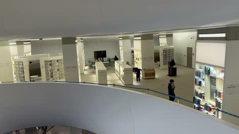 الفن الهندسي المعماري لمكتبة اثراء في مدينة الظهران بالمنطقة الشرقية في المملكة العربية السعودية، مركز الملك عبدالعزيز الثقافي العالمي،  منارة للثقافة والفكر،  معارض ومكتبات،  معلم ثقافي مشهور،السياحة في السعودية