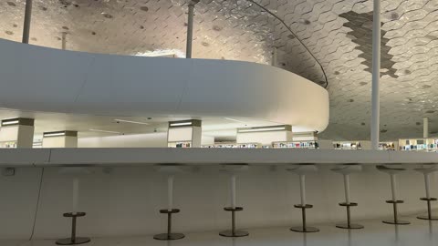 تصميم معماري متطور فى مكتبة اثراء في مدينة الظهران بالمنطقة الشرقية في المملكة العربية السعودية، مركز الملك عبدالعزيز الثقافي العالمي،  منارة للثقافة والفكر،  معارض ومكتبات، معلم ثقافي مشهور، السياحة في السعودية