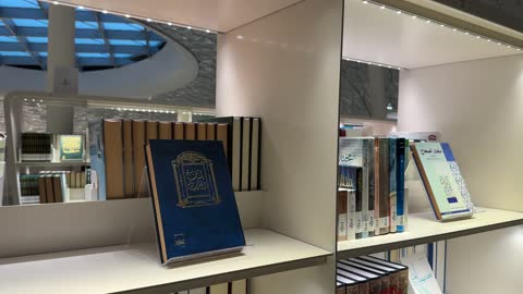 معلم ثقافي مشهور، مكتبة اثراء في مدينة الظهران بالمنطقة الشرقية في المملكة العربية السعودية، مركز الملك عبدالعزيز الثقافي العالمي،  منارة للثقافة والفكر،  معارض ومكتبات،  الفن الهندسي المعماري ، السياحة في السعودية