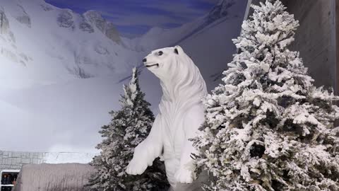 ديكور ثلجي  في تجربة كورشيفل فى منطقة بوليفارد وورلد بالرياض، المملكة العربية السعودية يوم 25 من نوفمبر 2025، فعالية ترفيهية شتوية مستوحاة من أجواء منتجعات التزلج الأوروبية،  مطاعم ومقاهي بطابع شتوي، أنشطة تفاعلية ممتعه، أجواء فاخرة تجمع الترفيه والاستجمام.