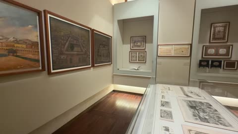 معروضات وخرائط تفاعلية تحكي قصة البحر الأحمر، متحف البحر الأحمر بمدينة جدة، المملكة العربية السعودية، يوم 6 من ديسمبر 2025 ، معلم ثقافي ومعرفي يوثق تاريخ الملاحة والبيئة البحرية، تراث بحري وصناعات تقليدية، تجربة تعليمية وسياحية، وجهة ثقافية تعكس هوية جدة الساحلية.