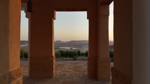 الفن الهندسي المعماري القديم، مركز ومعلم ثقافي سياحي تاريخي سعودي مشهور في وقت الليل، منتزه ومطل البجيري المضاء في النهار، مشروع تطوير الدرعية التاريخية في مدينة الرياض بالمملكة العربية السعودية، القرية التراثية والمباني الاثرية