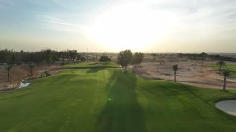 المساحات الخضراء، وجهة رائدة لرياضة الجولف في عام 2026، تصوير درون لملاعب عالمية وتستضيف بطولات دولية، النادي الدولي للجولف في الرياض لتعزيز السياحة الرياضية في المملكة العربية السعودية، أبرز اللاعبين العالميين