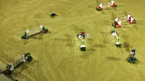 A strong competition among the elite global riders, stands for the audience and tent structures, the Longines Global Champions Tour took place in Riyadh, Saudi Arabia, the final and concluding round of the season, an international series that brings together the best equestrian athletes in the world.