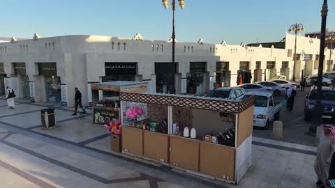 Services and facilities for restrooms and parking are available, with a variety of goods and products to meet needs. The market combines authenticity and heritage, showcasing the public market in Tabuk, Saudi Arabia. There is a diversity of stores and reasonable prices, providing everything a visitor needs.