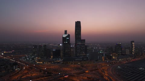 King Abdullah Financial District (KAFD), the architectural engineering art of towers and skyscrapers, financial towers and economic facilities in the city of Riyadh, the growth and urban development of the famous landmarks of Riyadh.