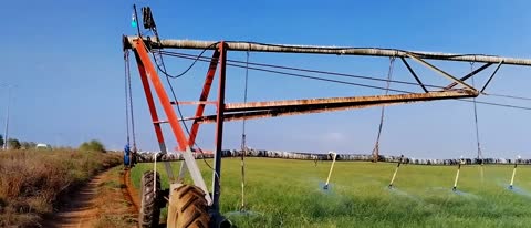 ذراع الري المحوري لري الارض الزراعية، مزرعة أعلاف مدينة جيزان جنوب المملكة العربية السعودية، المحافظة على الموارد المائية