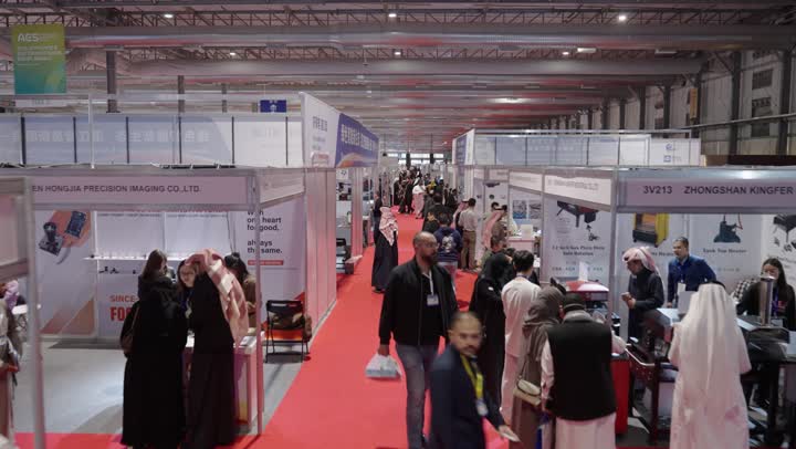 منصة للأعمال والشراكات الجديدة,  تعزيز التعاون التجاري بالرياض يوم ٢٢ من ديسمبرفى المملكة ، استكشاف الأثاث والحرف اليدوية ، فرص تجارية واستثمارية واعدة , معرض البيت الصيني