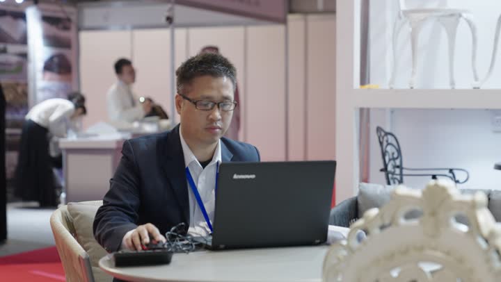 ربط الموردين الصينيين بالسوق السعودي, تعزيز التعاون التجاري فى معرض البيت الصيني بالرياض يوم ٢٢ من ديسمبر، المملكة العربية السعودية ، استكشاف الأثاث والحرف اليدوية ، فرص تجارية واستثمارية واعدة ،الاجهزة و الالات والمعدات الكهربية