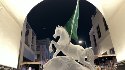 تمثال الحصان الأبيض في معرض وهج فيلاجيو بالشرقية