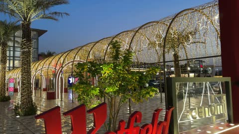 لقطة تتبعية لإضاءة ويستفيلد الدمام ليلاً