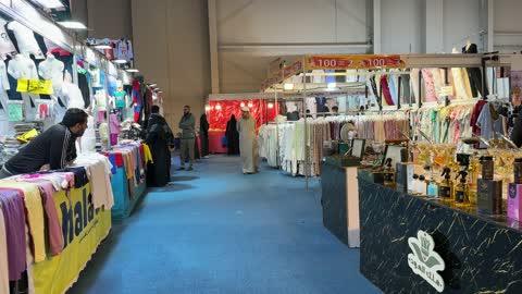 Hala February Exhibition Dhahran Expo Shopping Crowd