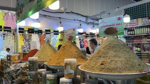 ركن توابل تقليدية في معرض هلا فبراير إكسبو الظهران