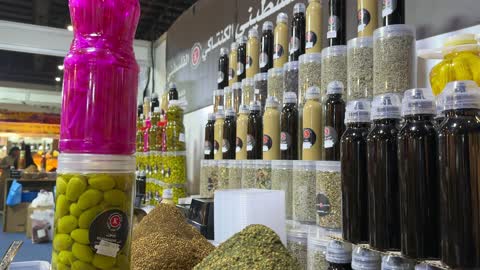 عرض المنتجات الغذائية الفلسطينية في إكسبو الظهران