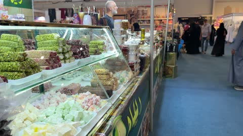 عرض الحلويات والحلقوم في معرض هلا فبراير إكسبو الظهران