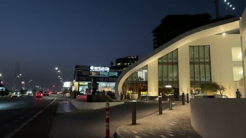 فيديو مجمع إكس الخبر وحركة المرور ليلاً