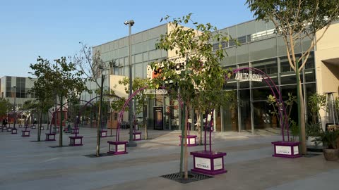 سيتي ووك الخبر ساحة تجارية خارجية حديثة للمشاة