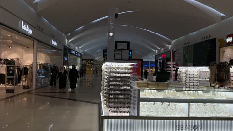 ممر التسوق الداخلي في الظهران مول المنطقة الشرقية