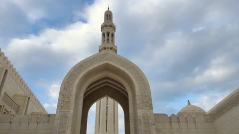 جامع السلطان قابوس الأكبر مسقط فيديو خارجي