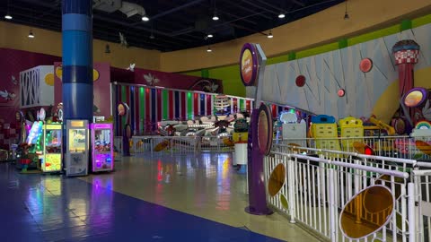 منطقة ألعاب ملاهي داخلية في الظهران مول السعودية