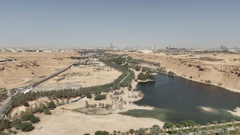 جسر ومنتزه وادي حنيفه في الرياض