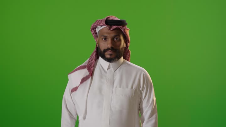 Saudi Man in Traditional Dress on Green Screen