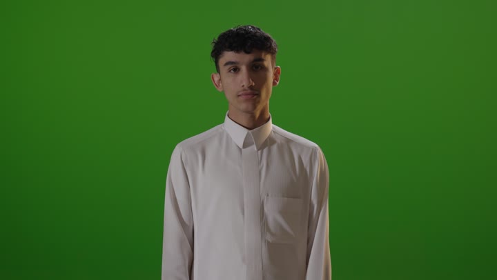 رجل عربي بالثوب إيماءة الإبهام كروما خضراء